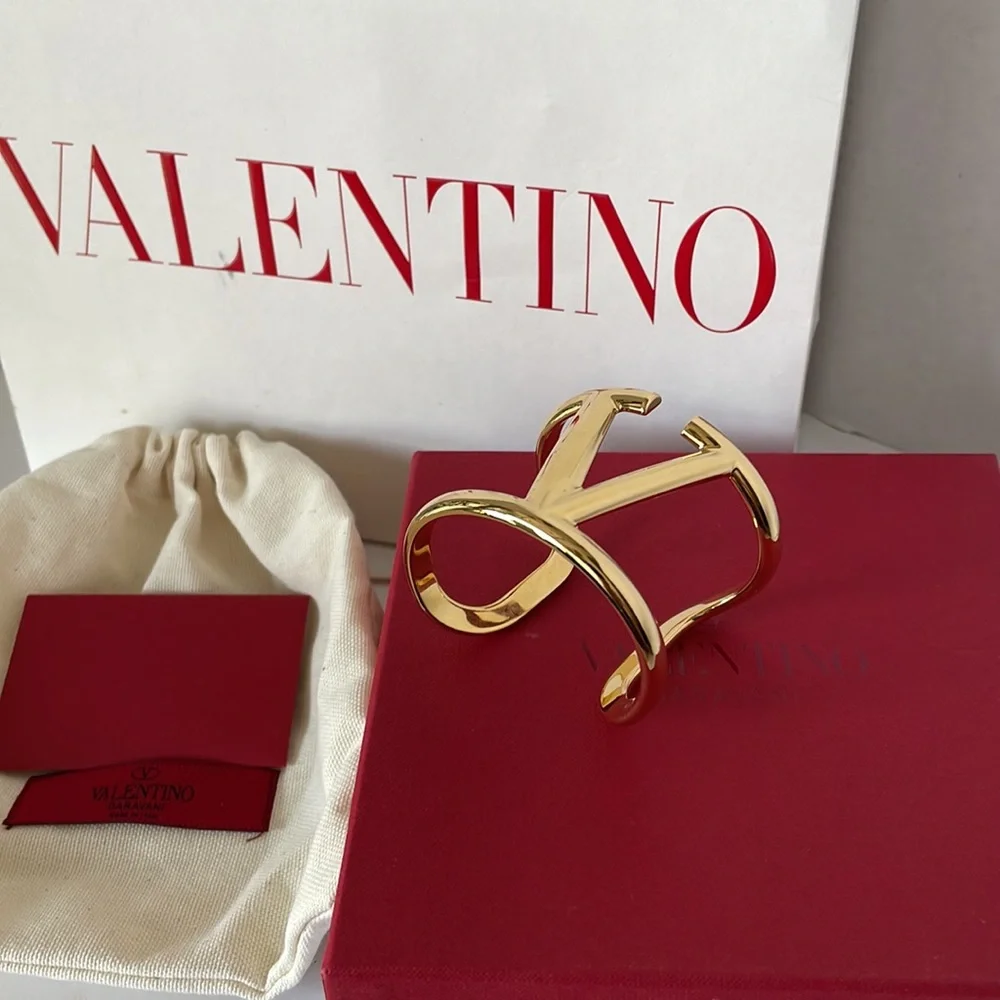 NWT Valentino Garavani Gold Cuff Bracelet. - Picture 7 of 14